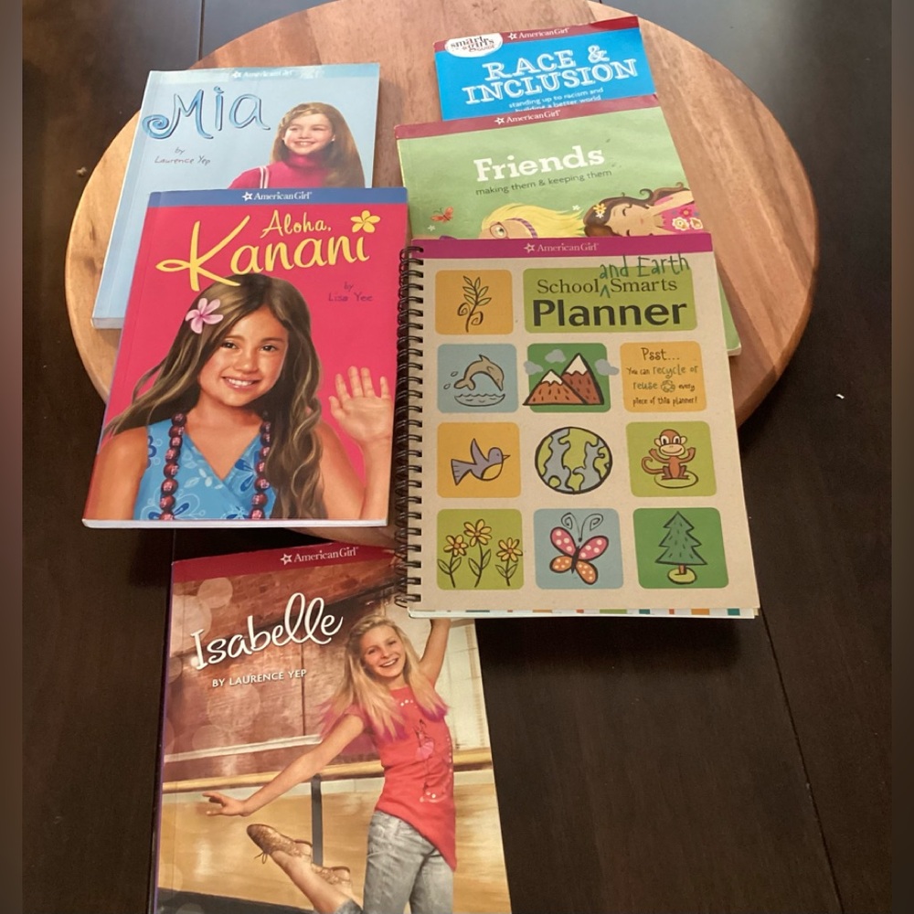 American Girl Book lot (6), Mia, Isabelle, Kanani, Friends, Inclusion, Planner.